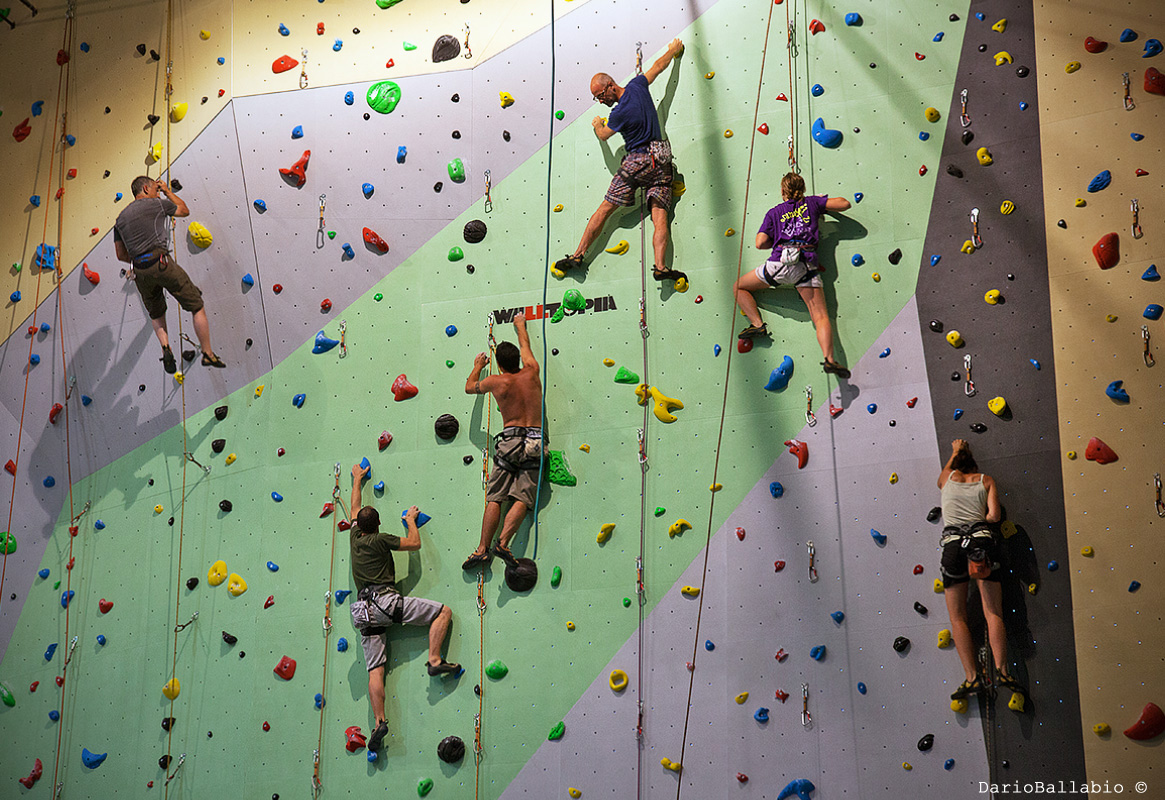 urban wall milano climbing factory corso base arrampicata indoor outdoor rockspot nordovest